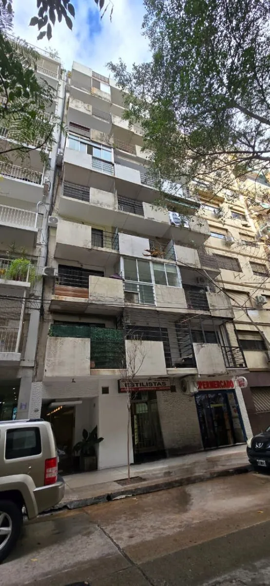 Monoambiente amoblado con balcón