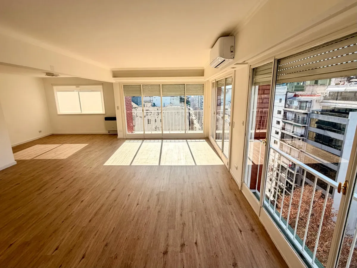 Semipiso 4/5 Ambientes  - Piso Alto - Recoleta