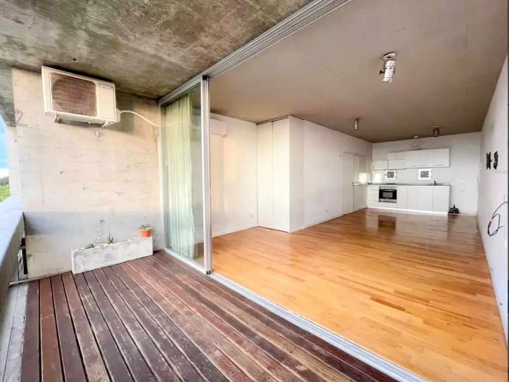 Monoambiente con balcón en Villa Urquiza