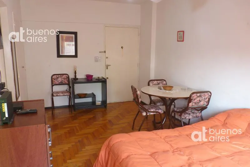 Studio with parking and balcony, Almagro