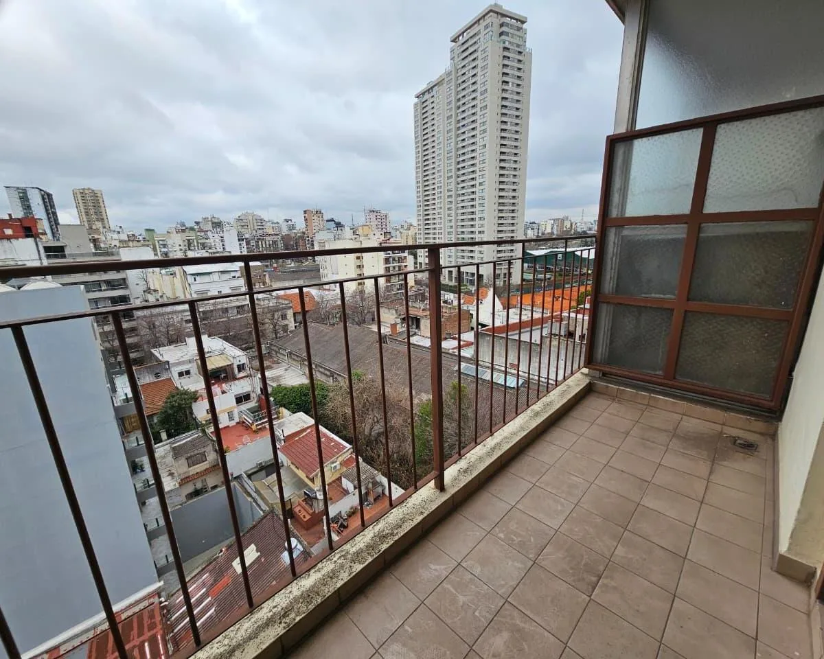 2 ambientes con balcón y vista