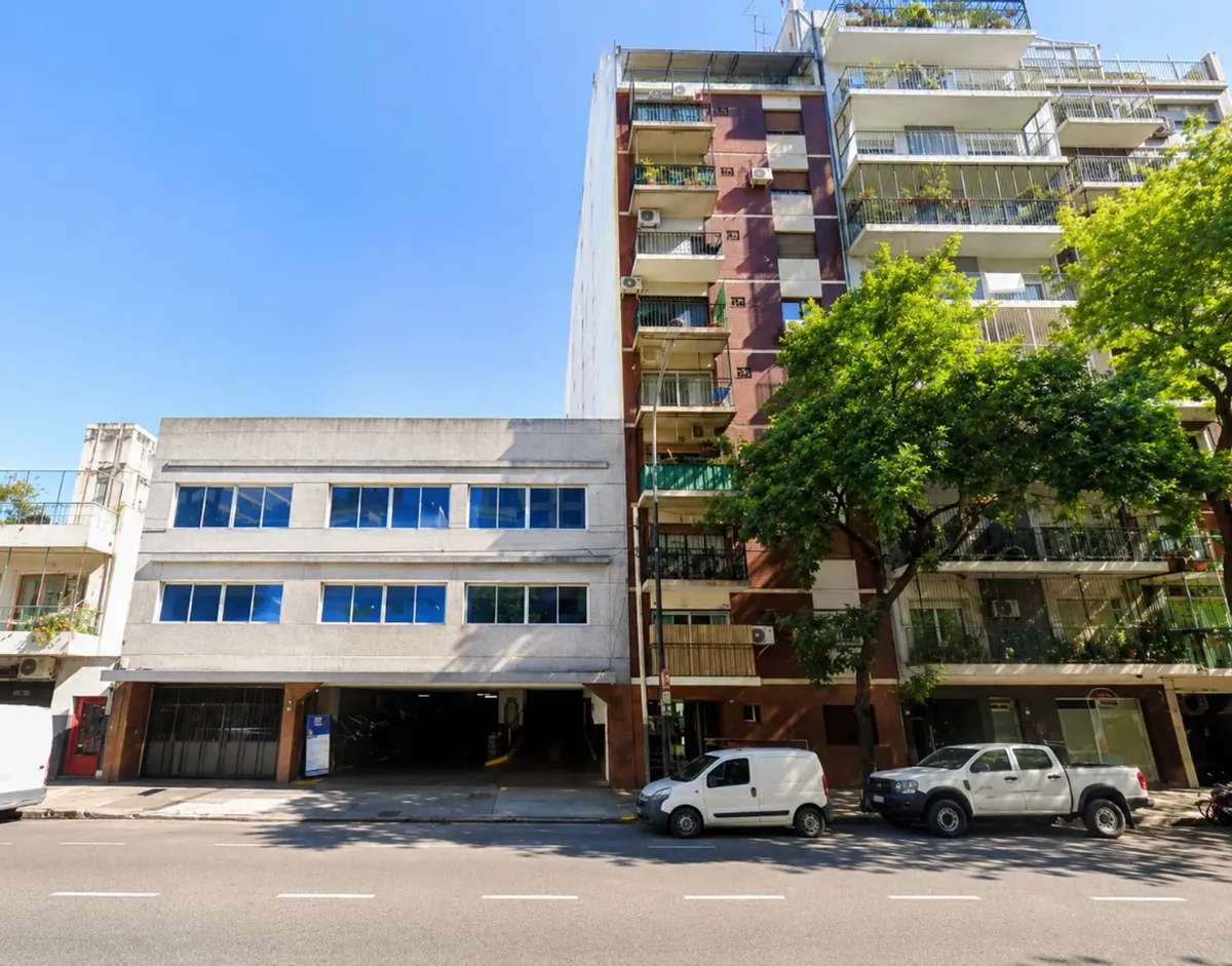 Monoambiente con patio