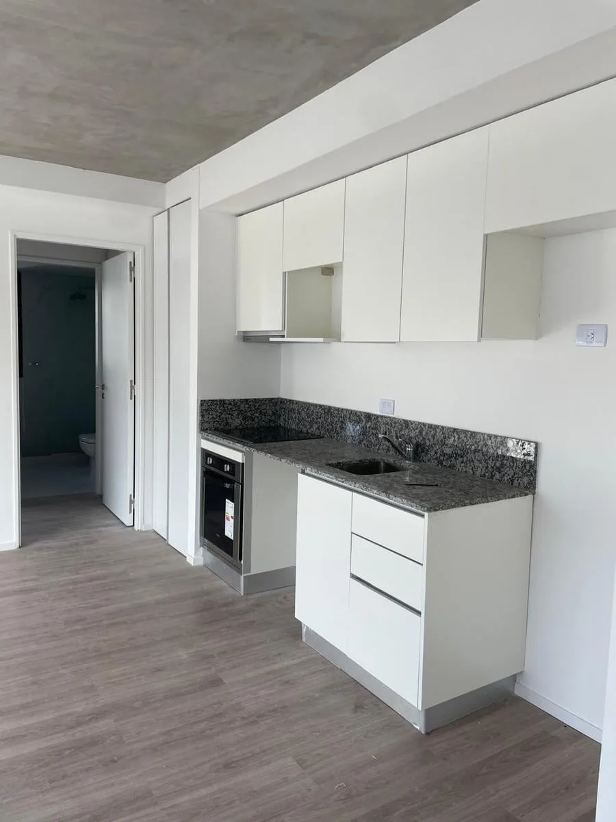 Departamento a estrenar con balcón