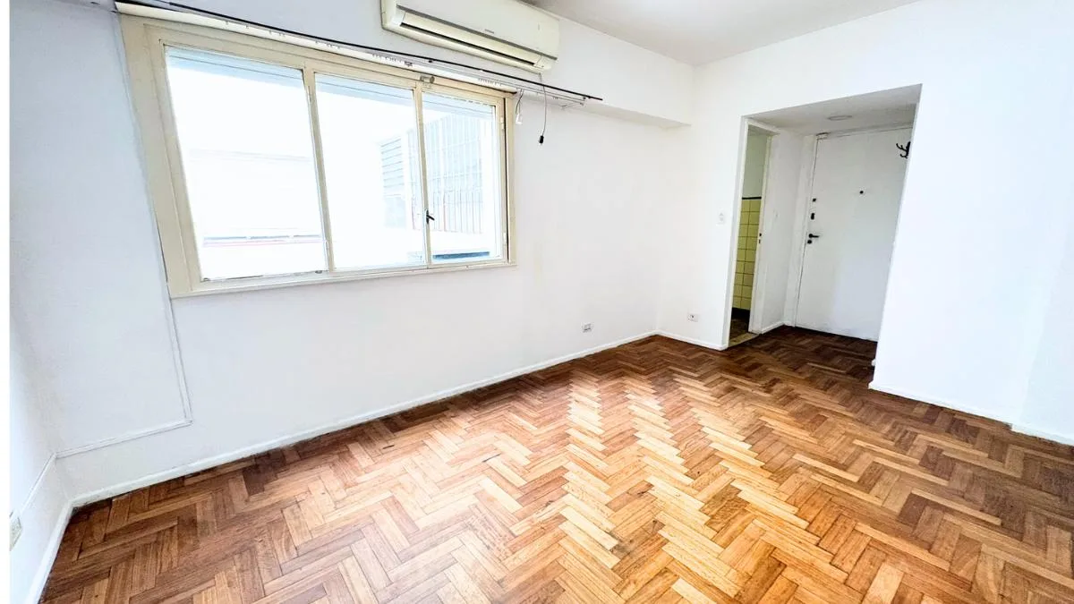 Depto de 2 Ambientes Amplios y Muy Luminosos, Lavadero