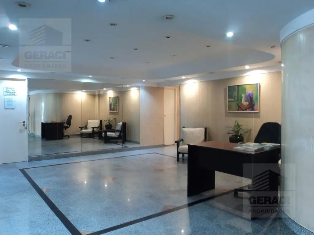 Bright lateral-facing 1BR