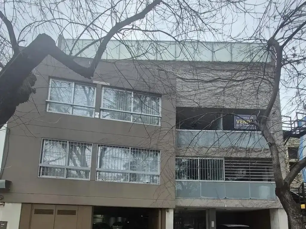 Departamento amoblado con balcón