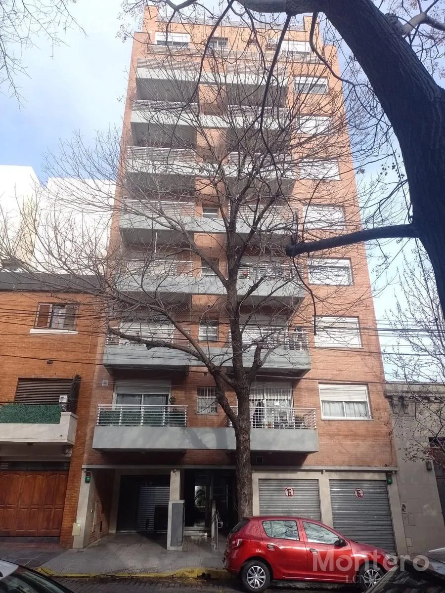 Apartment with balcony and parking