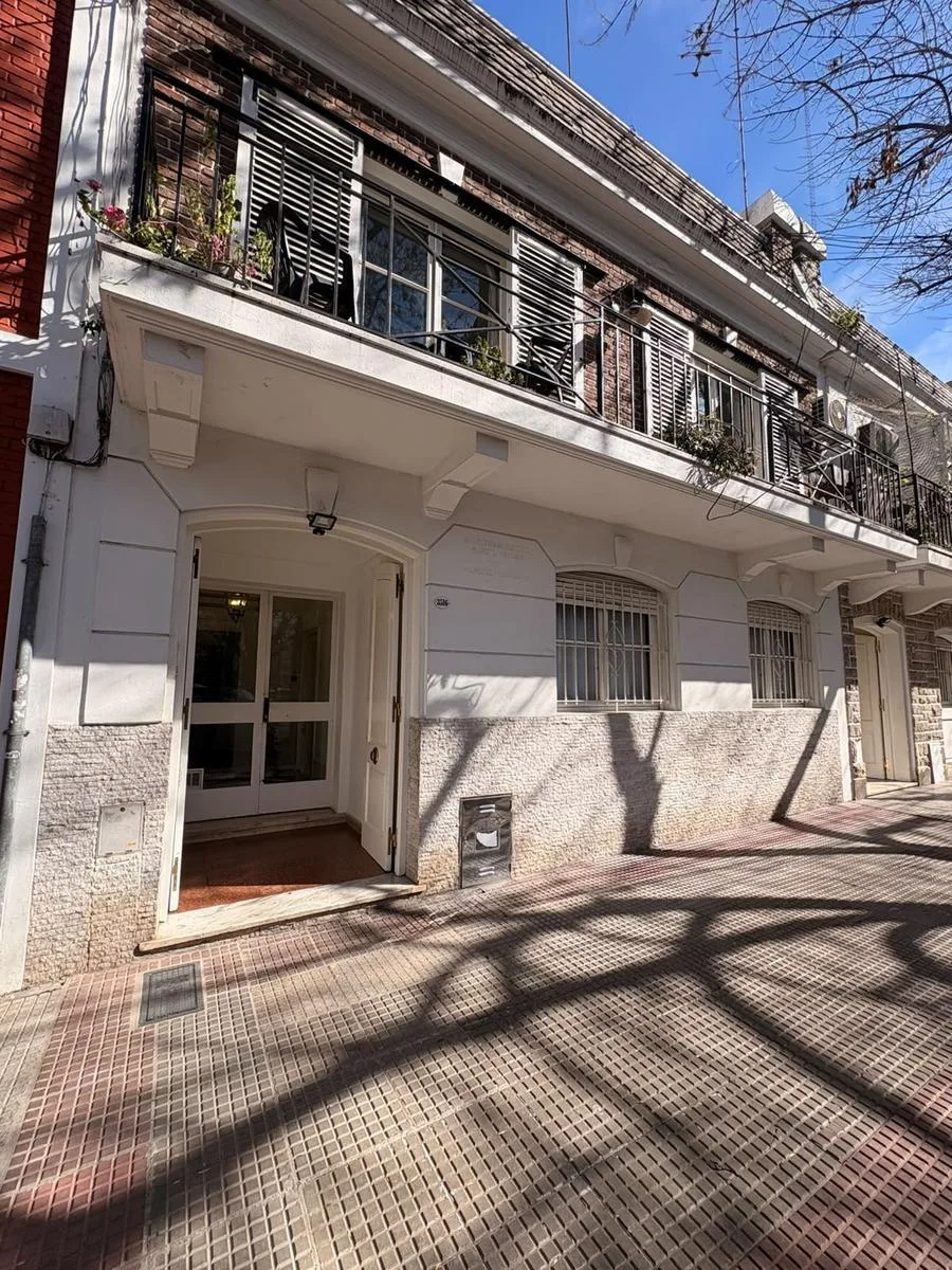 Planta baja con dos patios