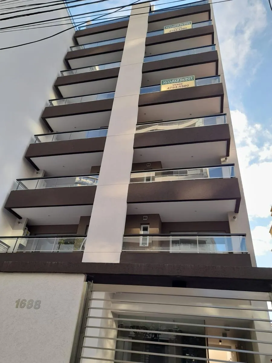 3 ambientes con balcón