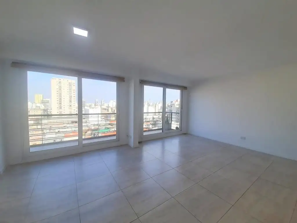 Studio with balcony and VRV