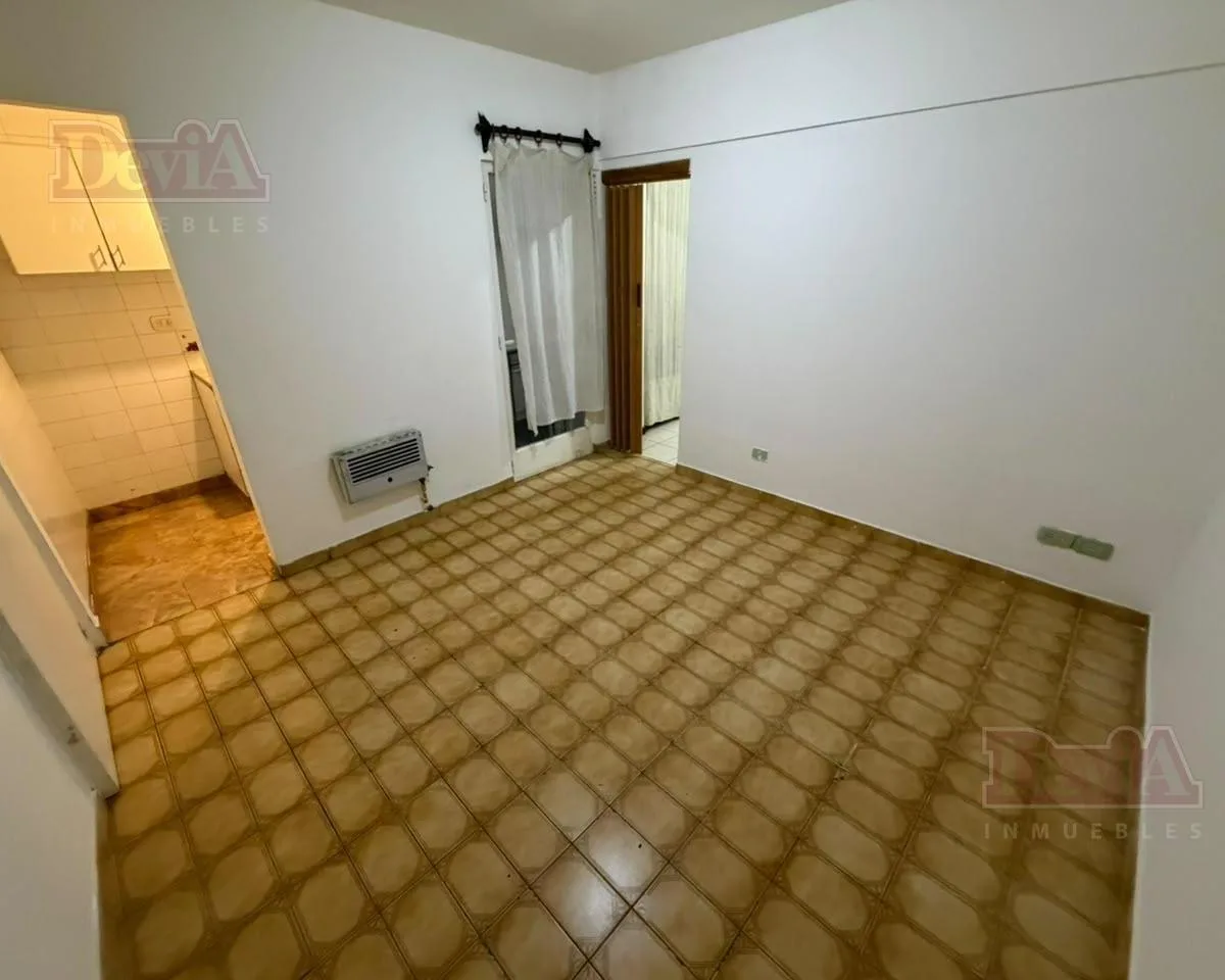Listing: 1 bedroom, Almagro