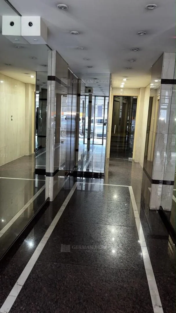 Departamento en Caballito con balcón francés