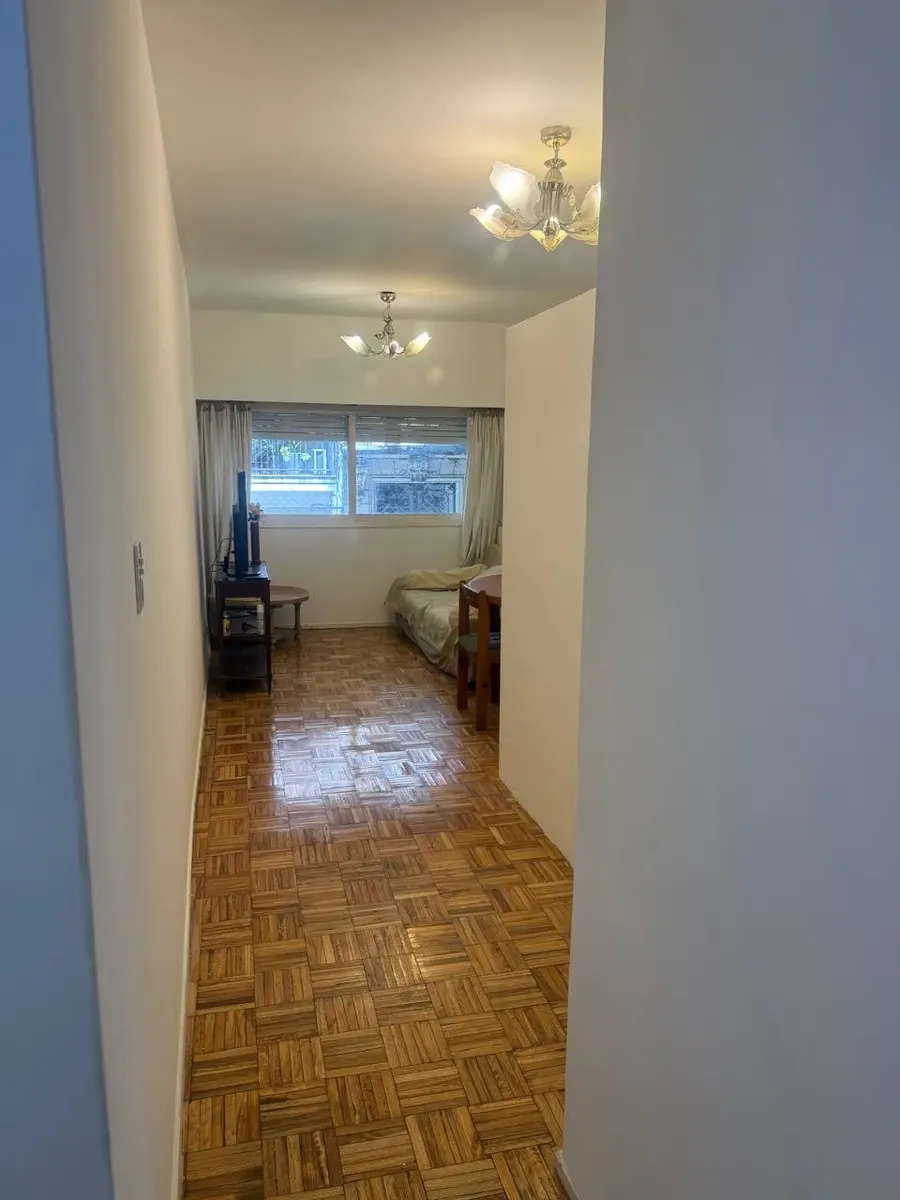 Recoleta 3-room apartment with patio