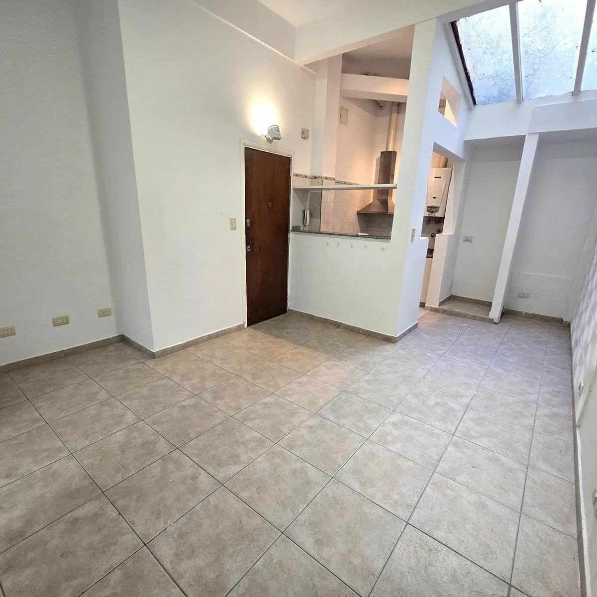 Ground floor with covered patio