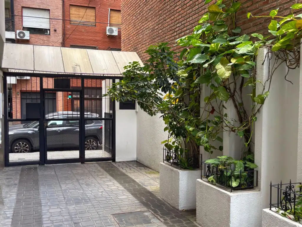 Studio with closet in Belgrano