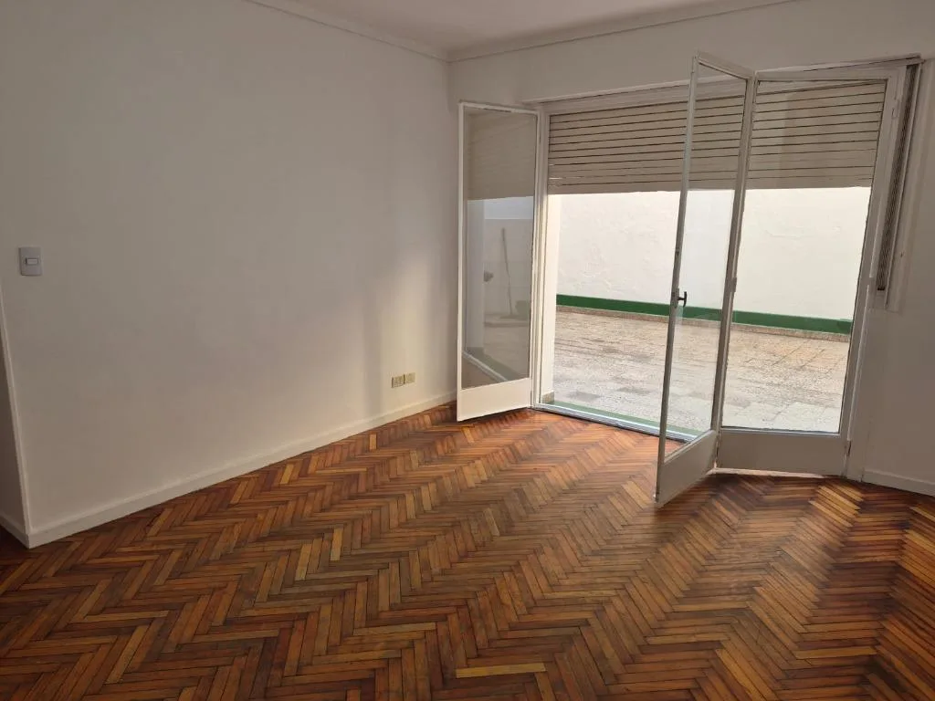 Departamento con patio en San Telmo