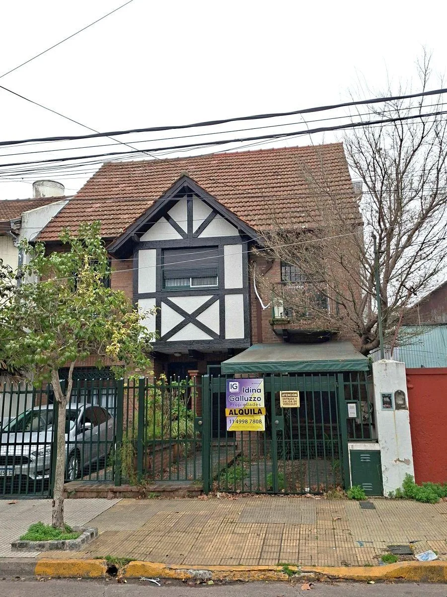 Duplex con patio y terraza