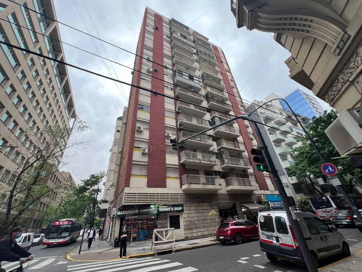 Departamento 2 ambientes con balcón