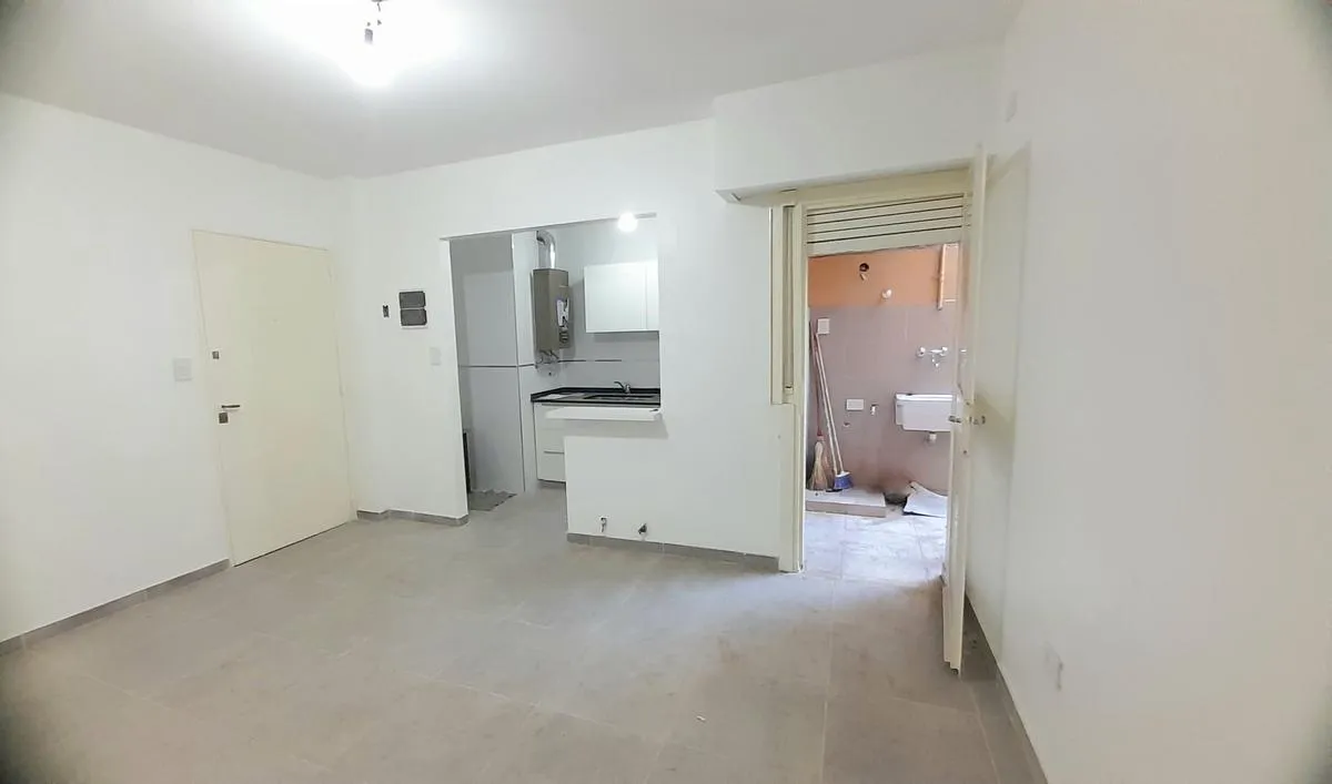1 bedroom with balcony, Caballito