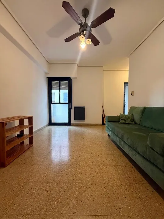 2 ambientes con terraza y ascensor