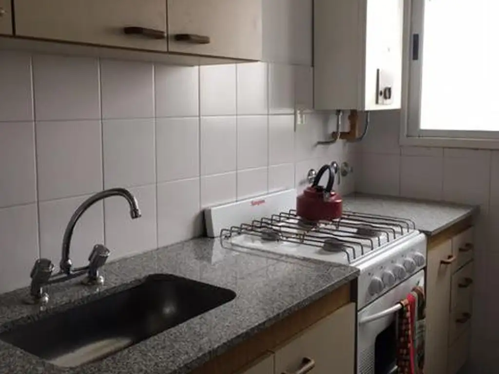 1 bedroom with balcony, Constitución
