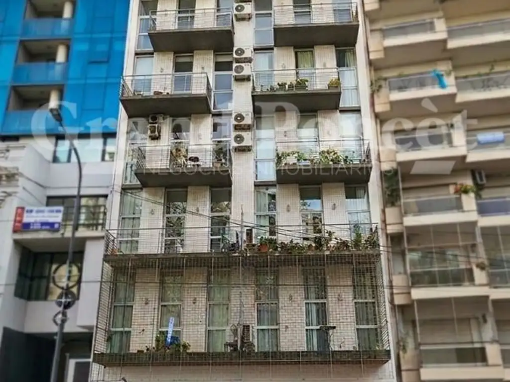 Monoambiente divisible con balcón