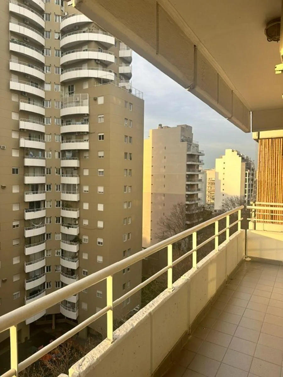 Балкон