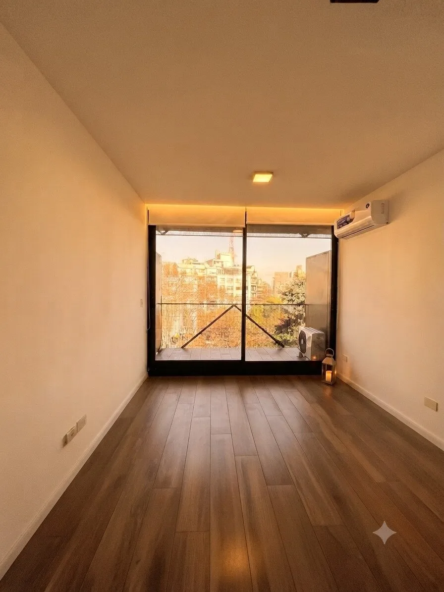 Monoambiente con balcón y pileta