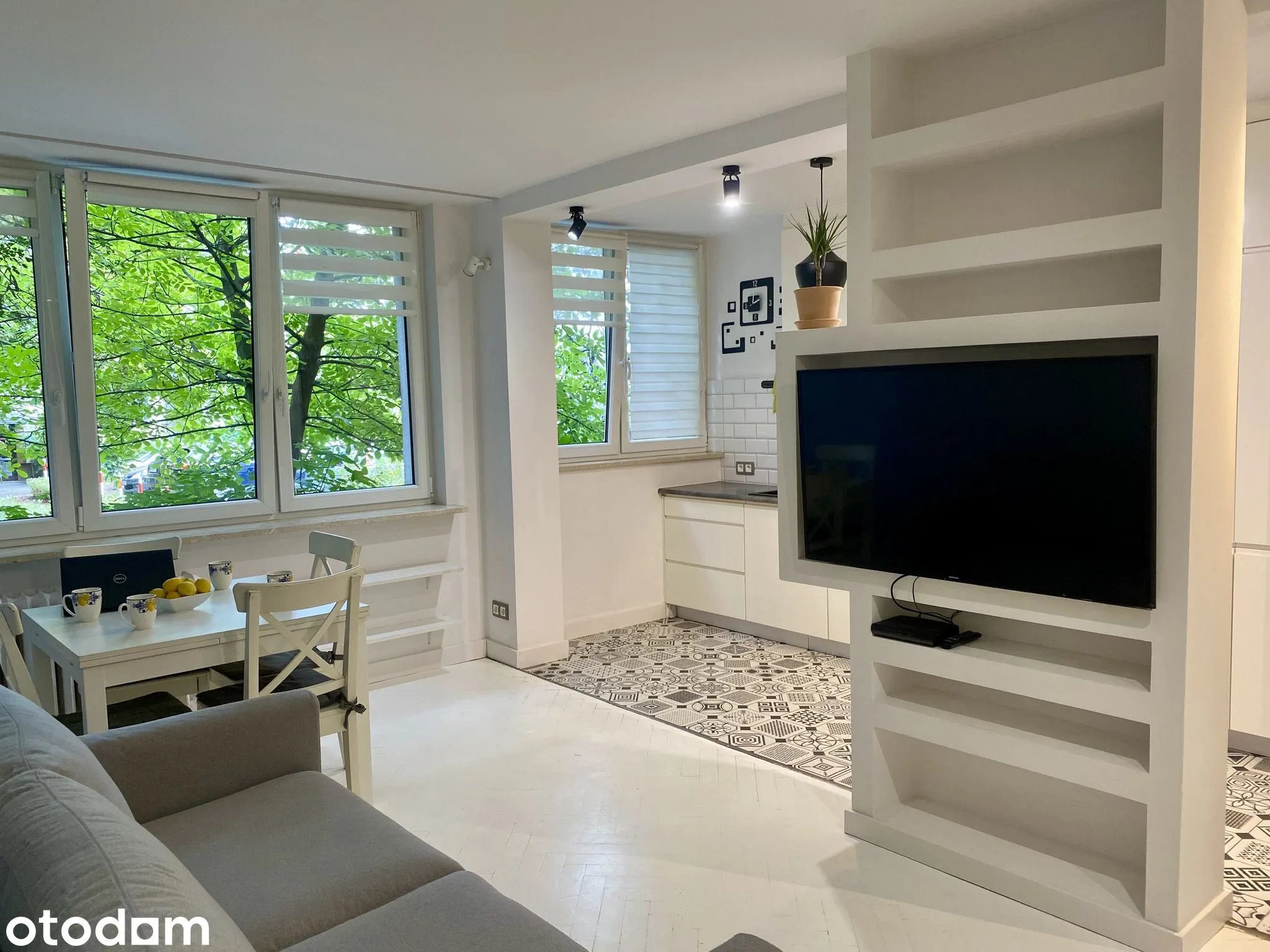 1 bedroom with parking and garden, Praga-Południe