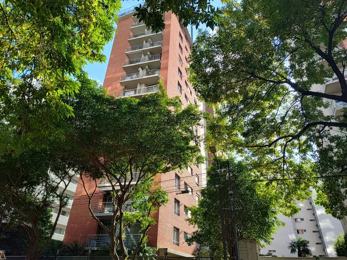 Duplex con balcón y cochera