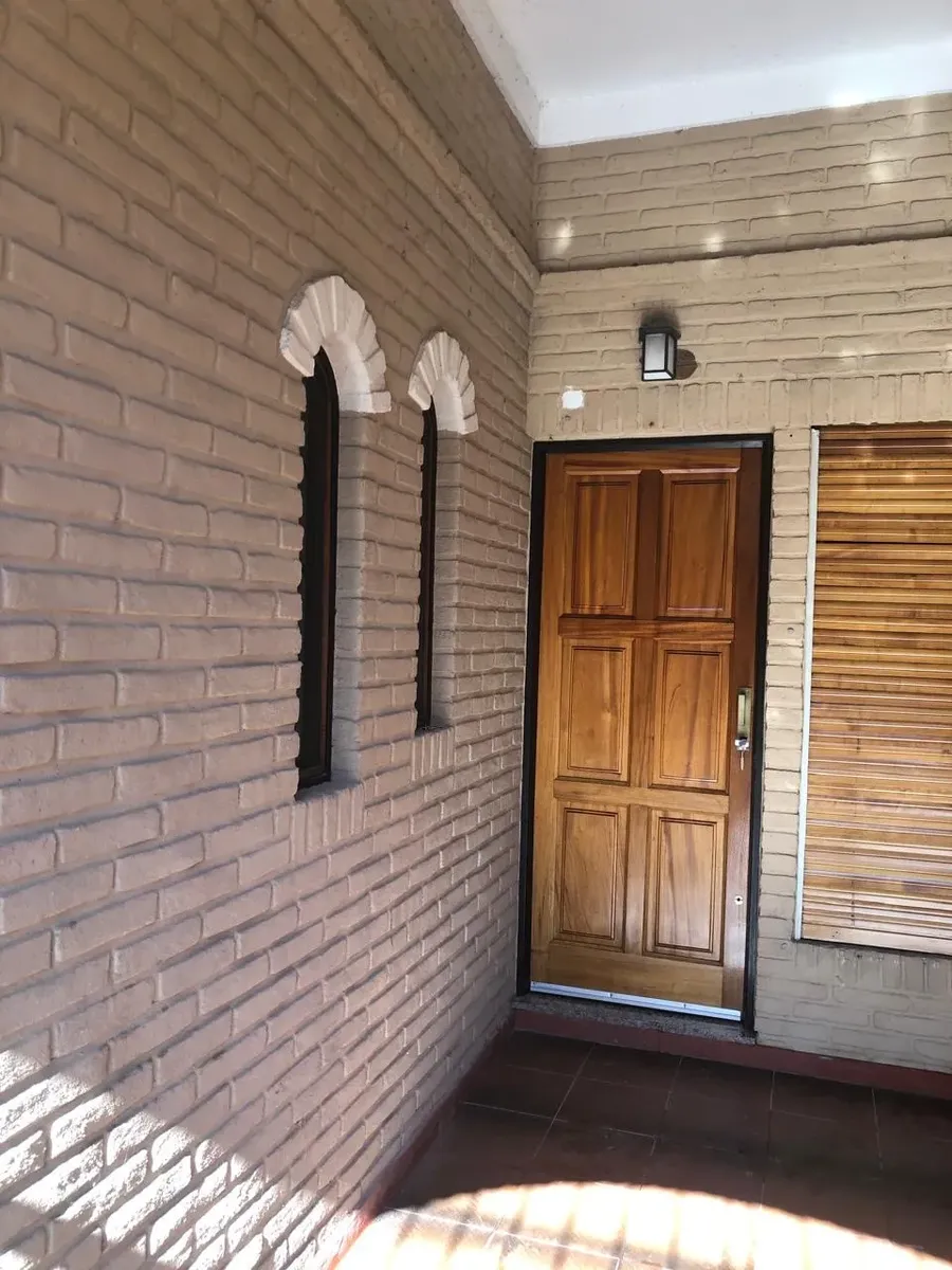 Casa 3 ambientes con garage