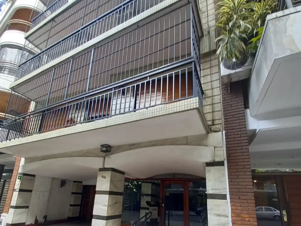 Departamento con dos patios en Caballito