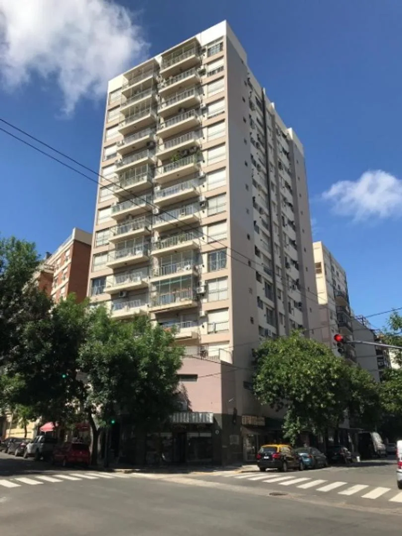 1 dormitorio lateral 40 m²