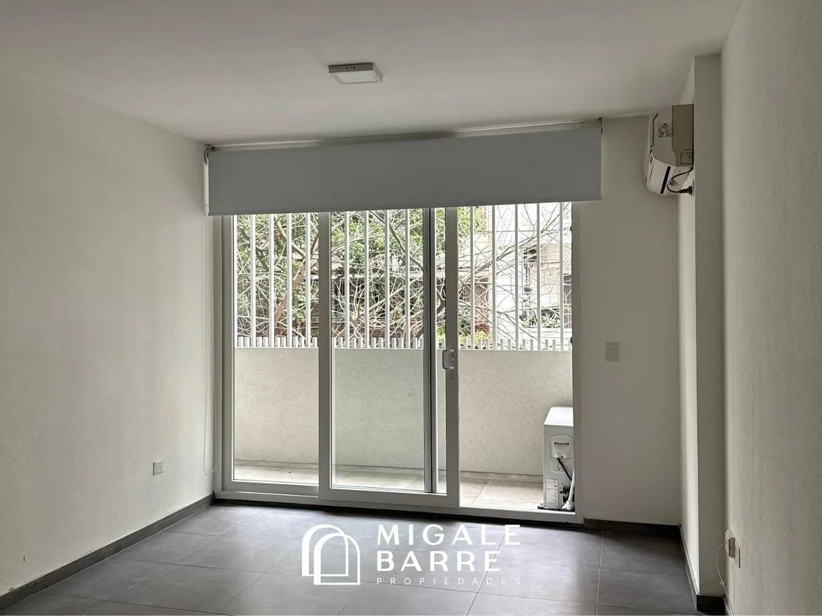 Studio with balcony in Cañitas