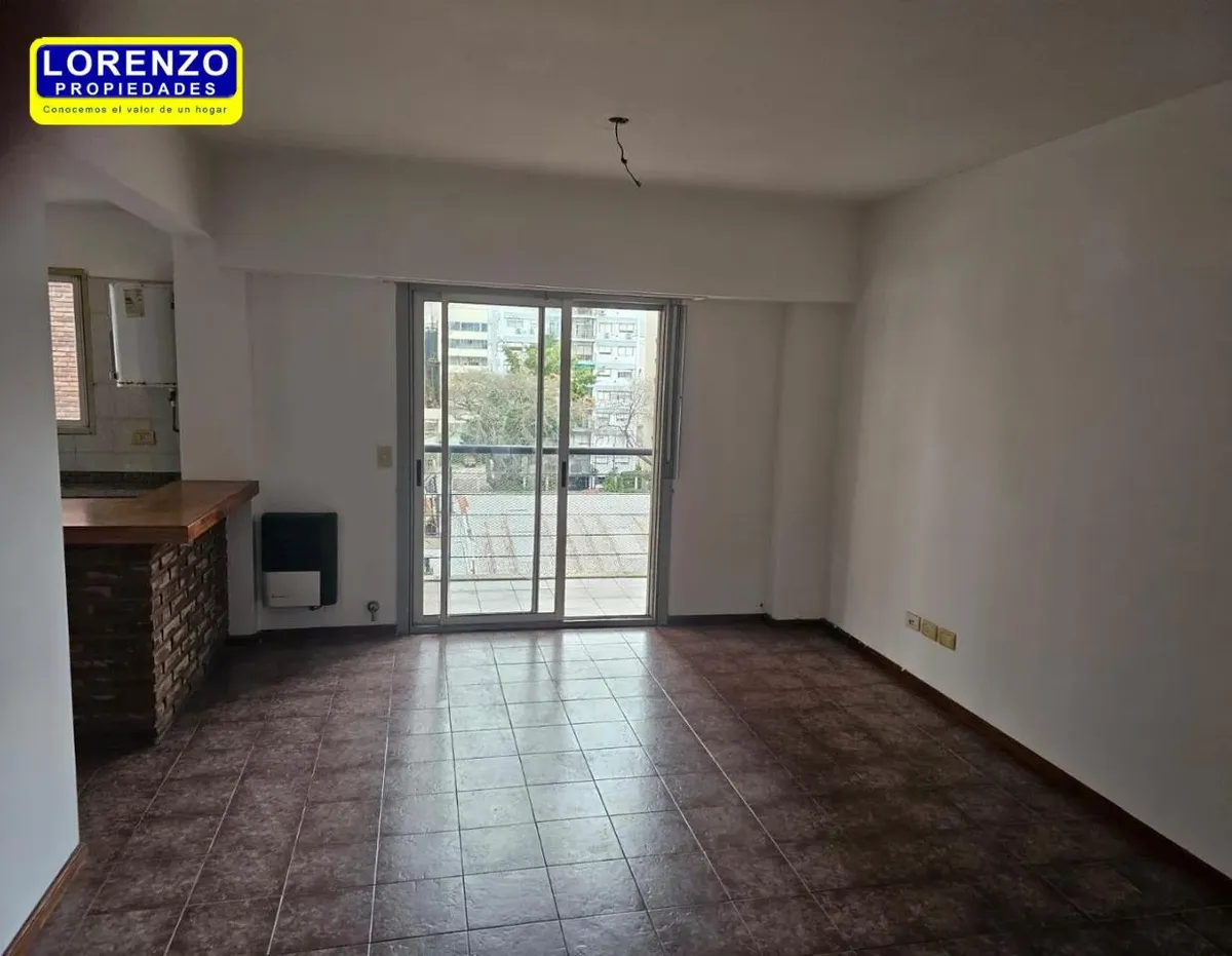 Departamento 2 ambientes con balcón