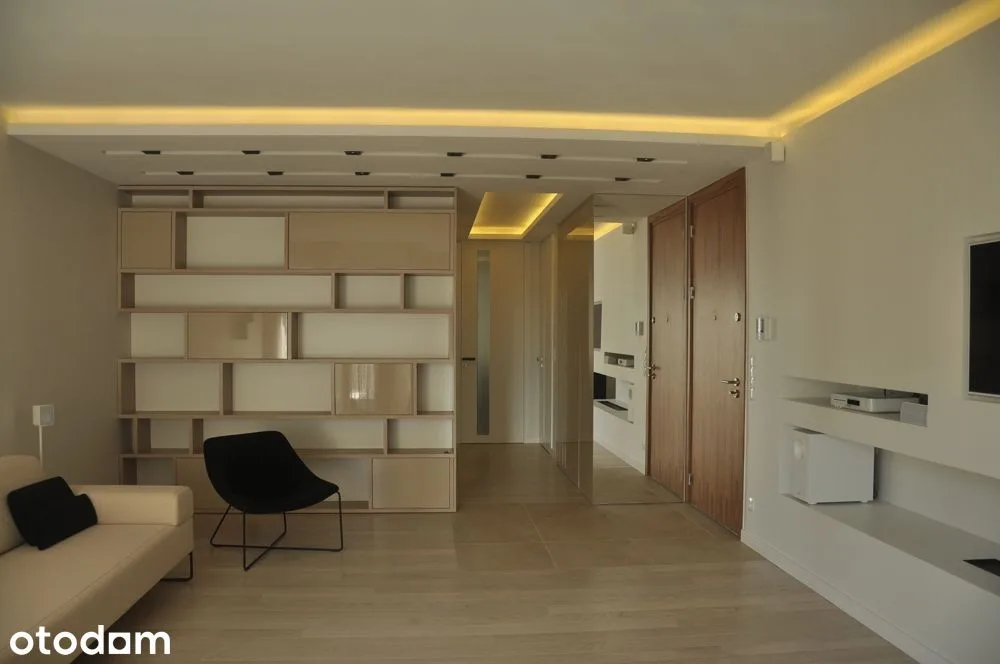 80 m² apartment, balcony and garage
