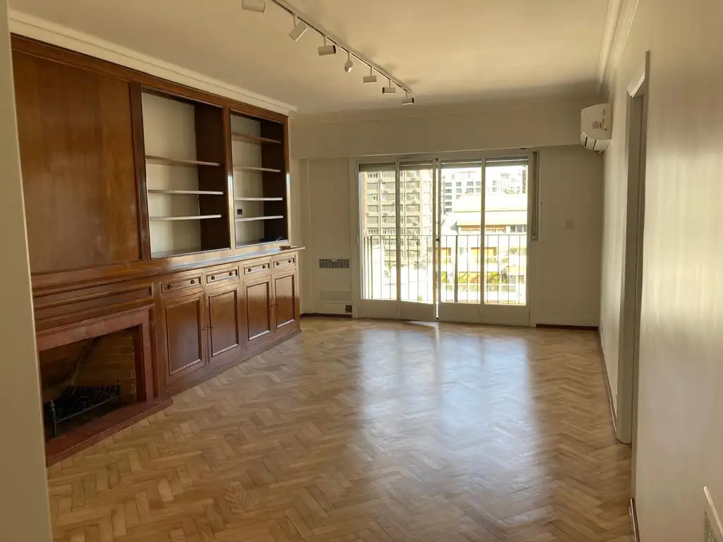 Semipiso con balcón corrido
