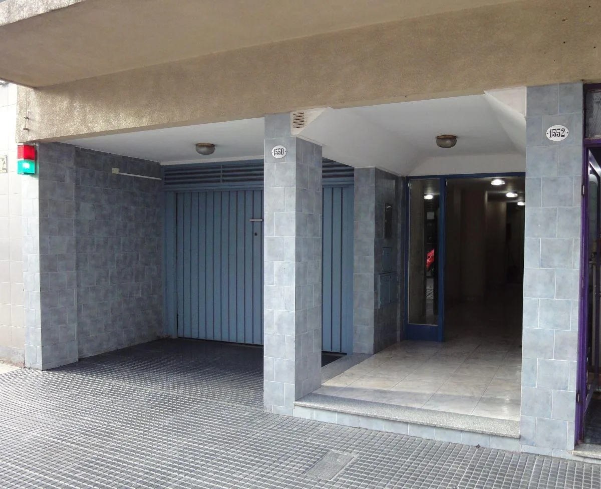 Monoambiente en 4° piso lateral