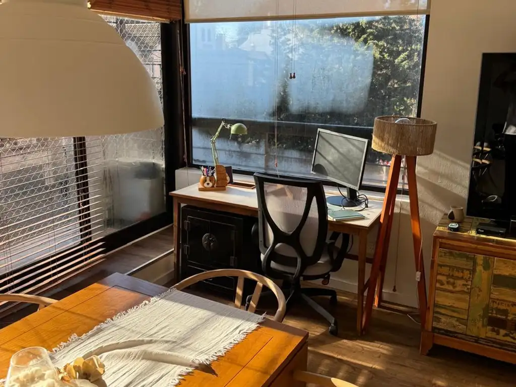 Departamento en Coghlan con balcón