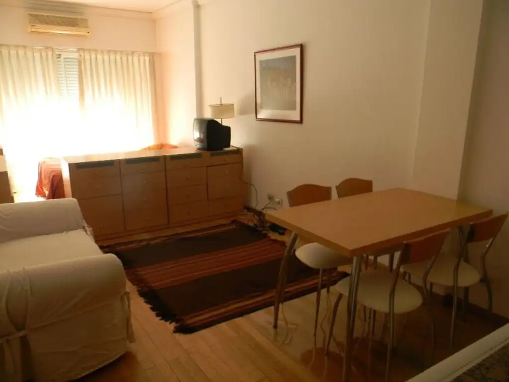 Studio with balcony, Recoleta