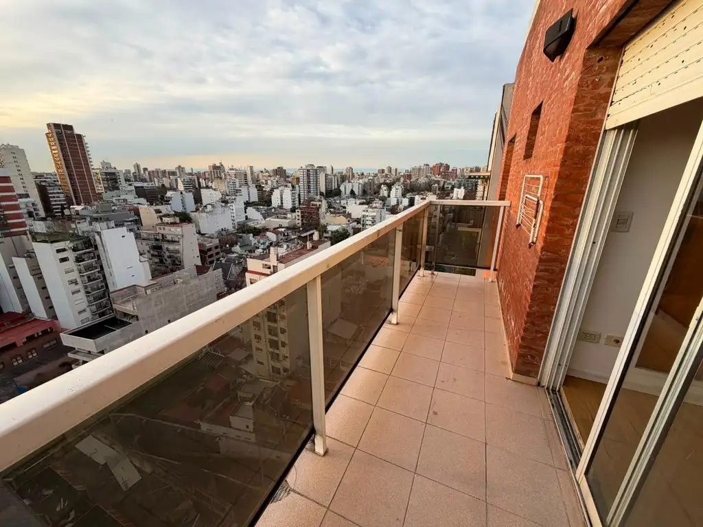 Departamento con balcón en Belgrano