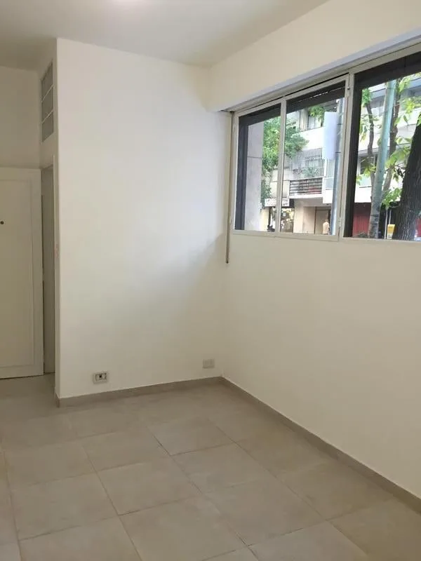 2 ambientes con patio reciclado