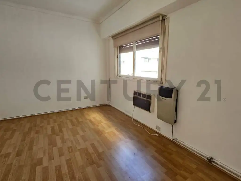 Olivos apartment with AC and gas heating