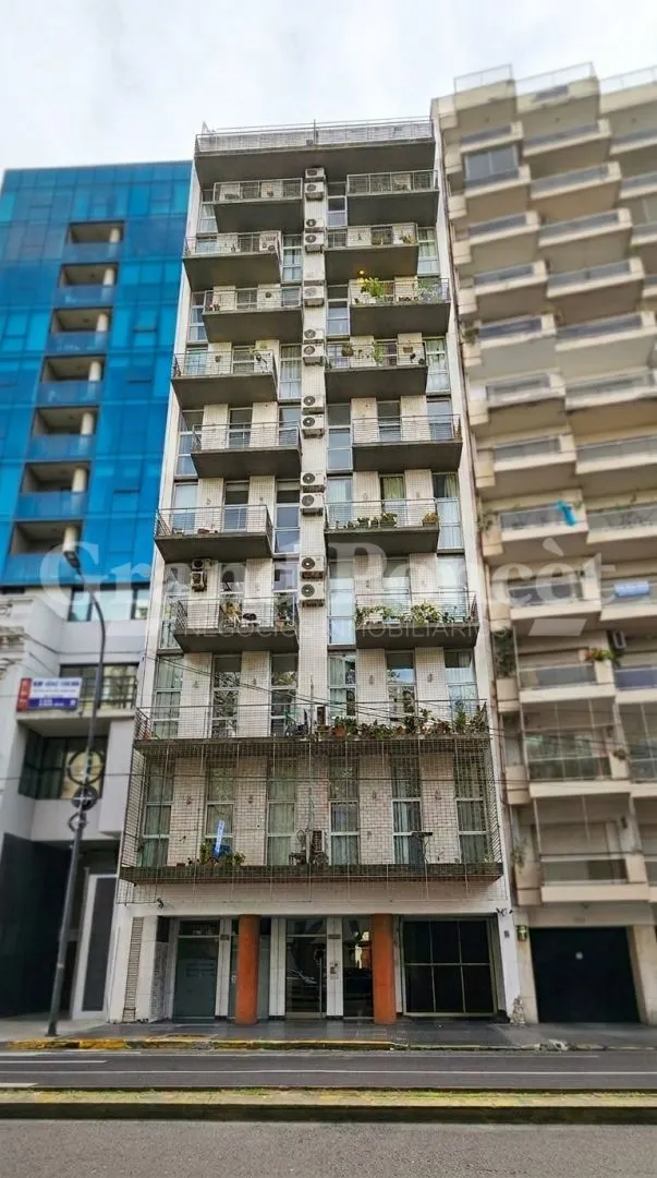 Monoambiente divisible con balcón