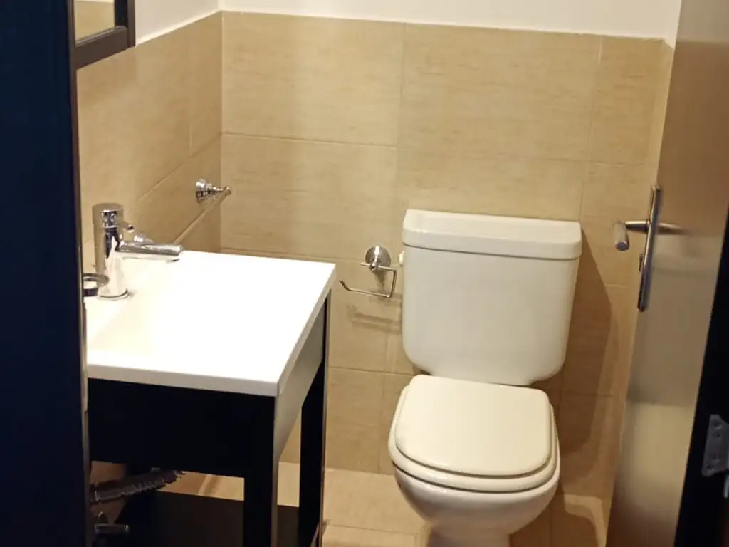 2 ambientes con balcón