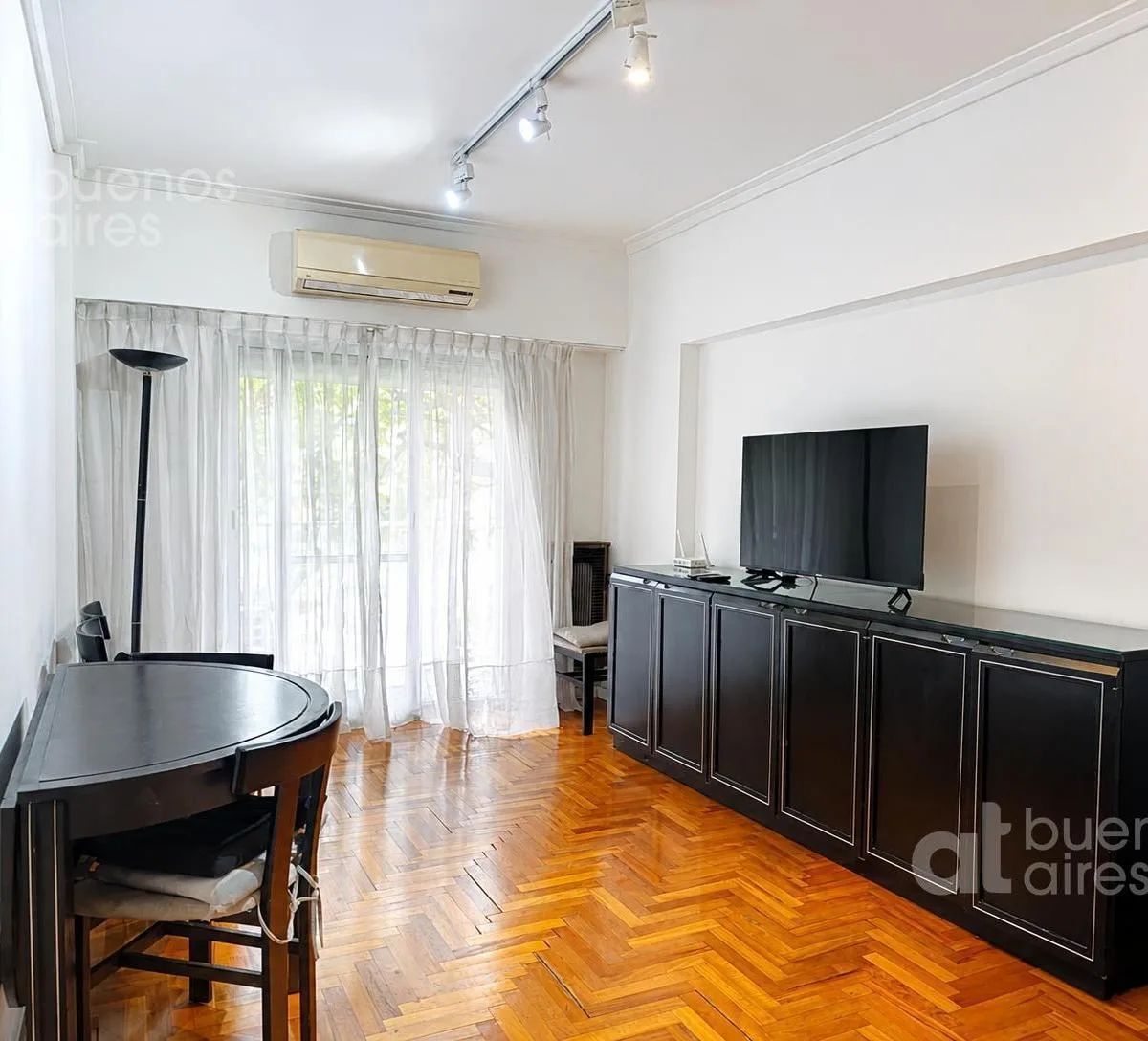 Belgrano 2-room with balcony