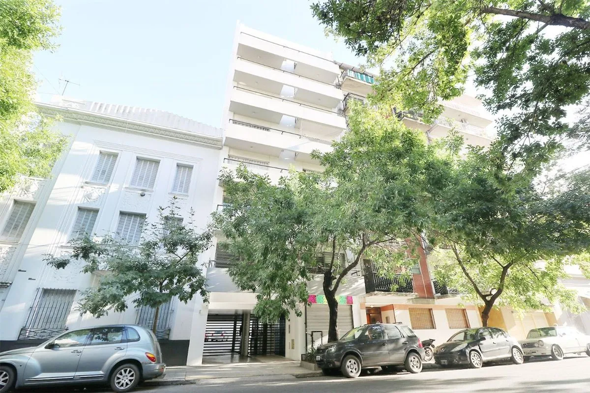 Monoambiente con balcón en Almagro