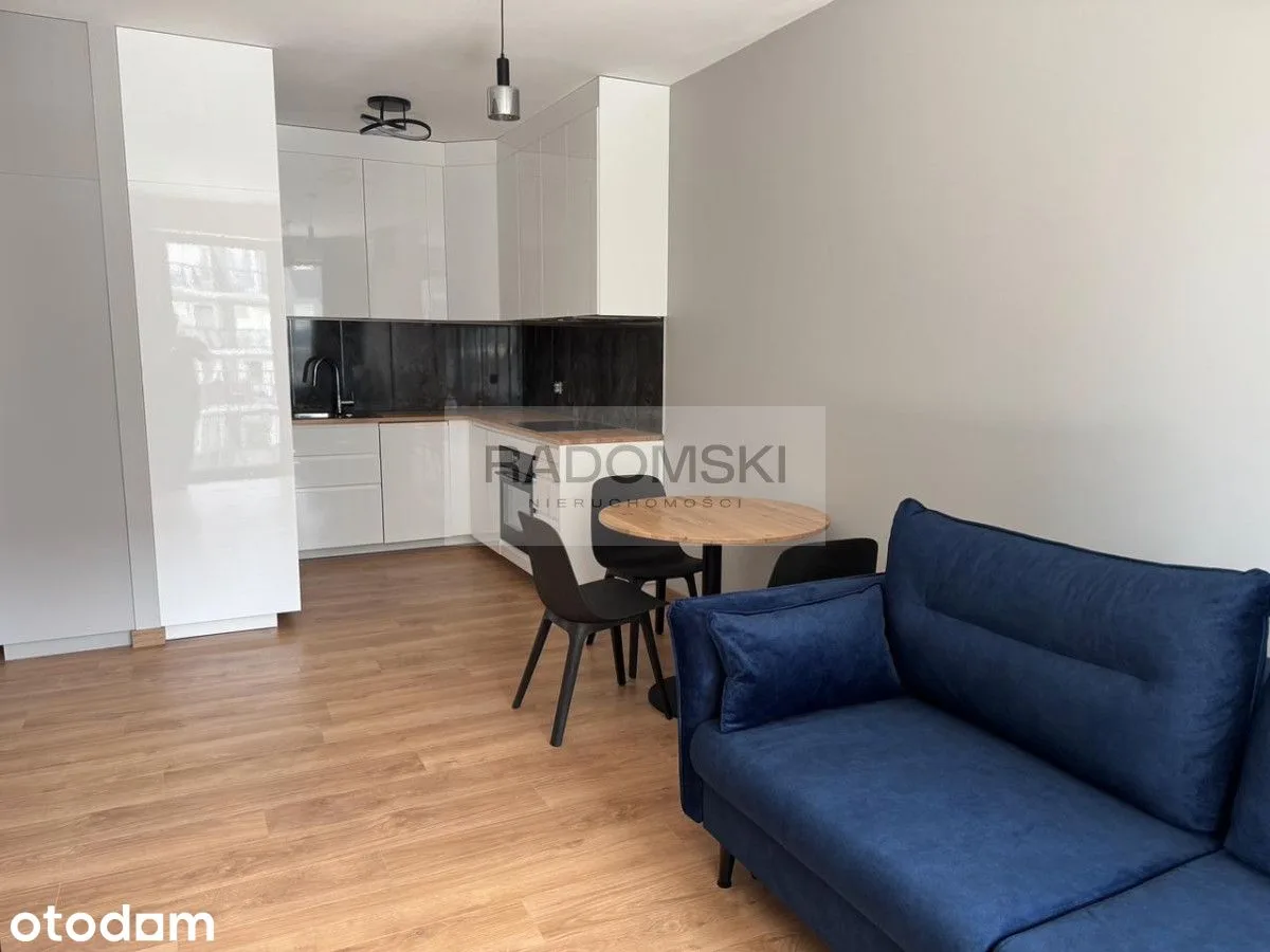 Klimatyzowane 2 pokoje w Soho z miejscem postojowy
