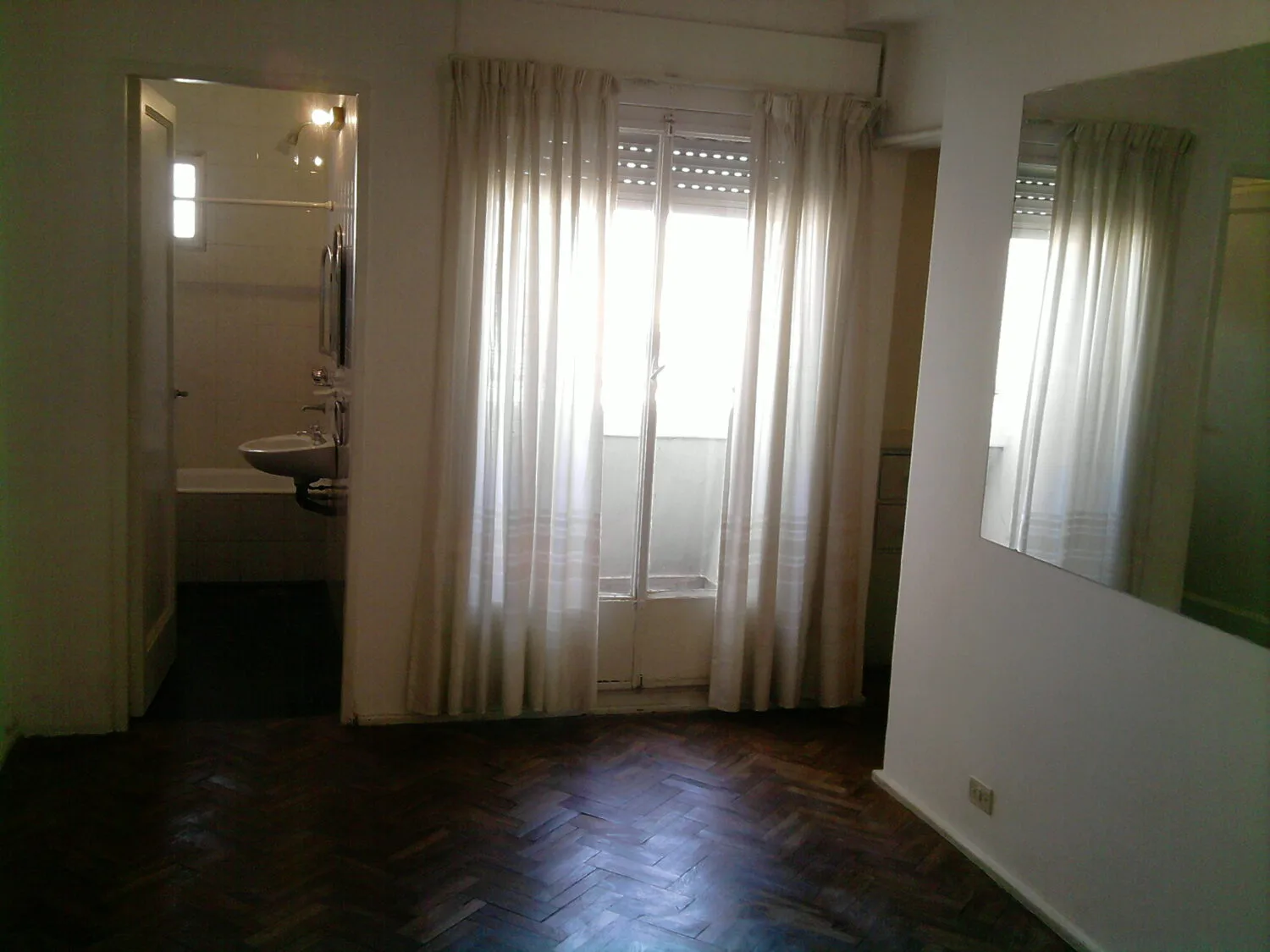 Departamento 2 ambientes a la calle