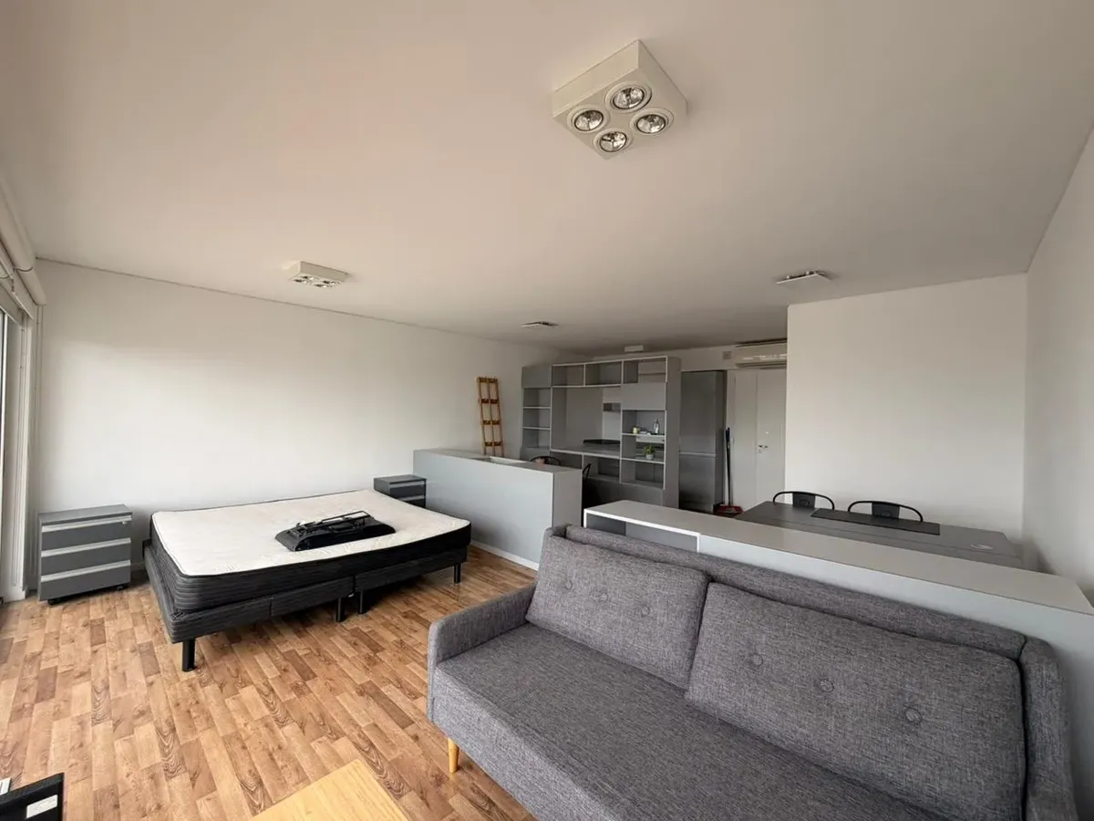 Excelente Loft En Alquiler Con Cochera. Quartier Madero Urbano.